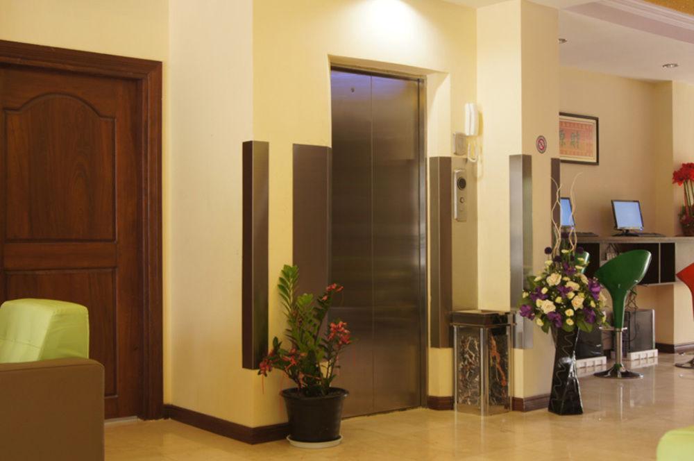 Hotel Leaf Yangón