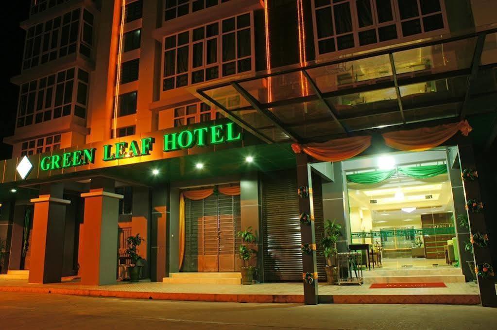 Leaf Hotel
